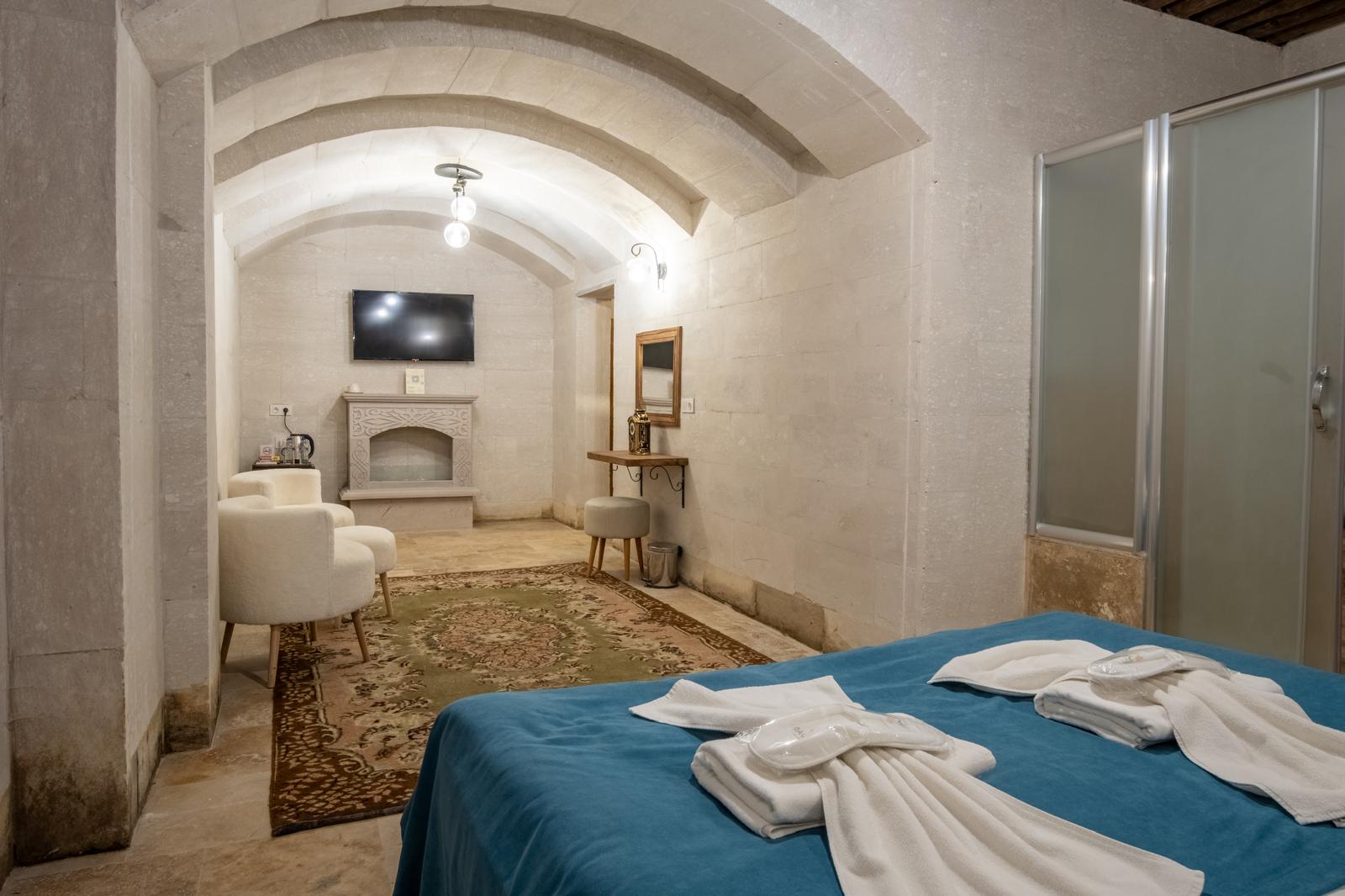 WhatsApp Image 2026-03-04 at 21.23.00 (1)