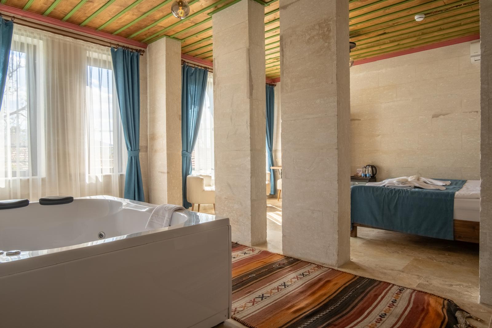 WhatsApp Image 2026-03-04 at 21.31.00 (3)