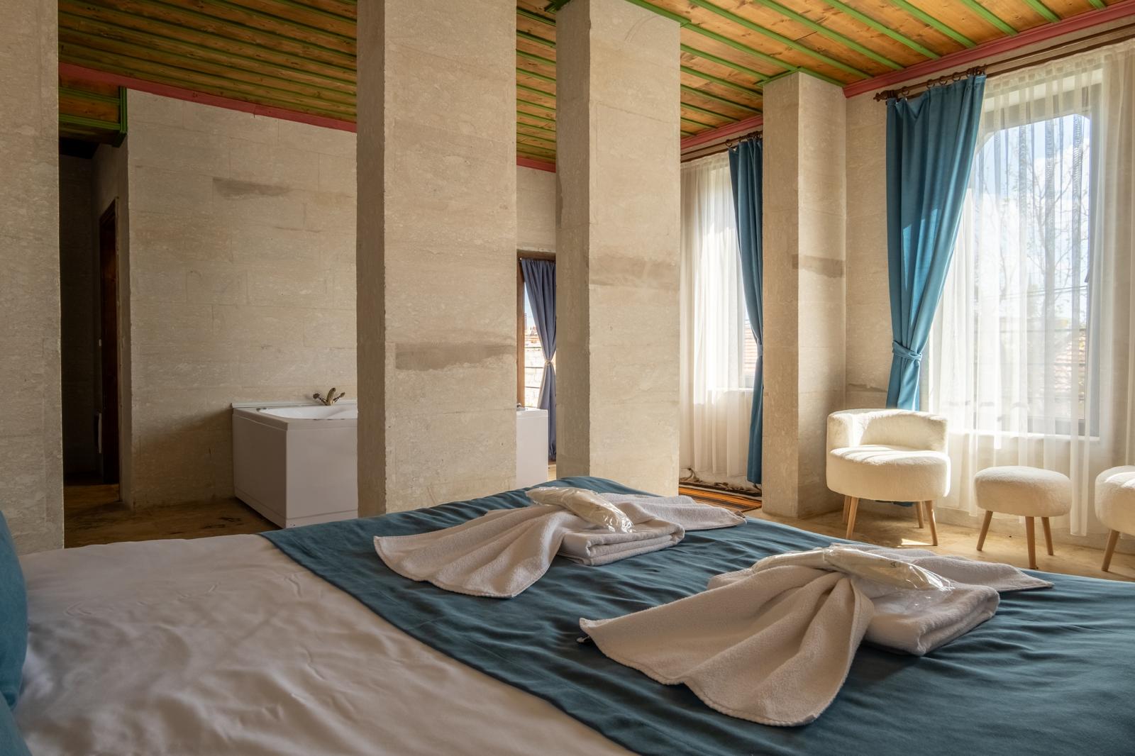 WhatsApp Image 2026-03-04 at 21.31.00